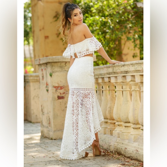 Lady Black Tie Two Piece Set - Picture 3 of 9